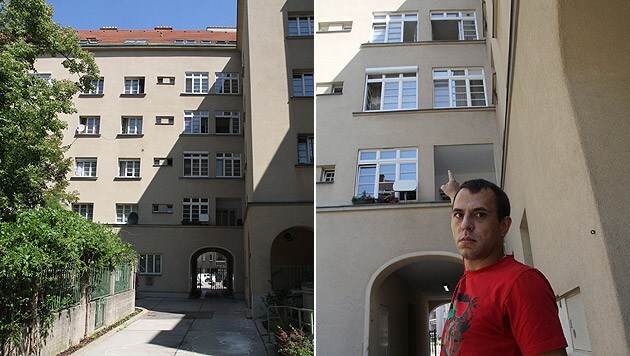 In diesem Gemeindebau kam es zum Unglück. Helfer Andreas Böck (re.) zeigt auf das Unglücksfenster. (Bild: Andi Schiel)