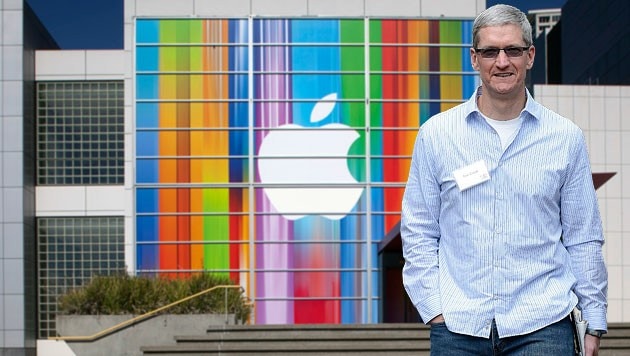 Apple-Chef Tim Cook (Bild: EPA, krone.at-Grafik)