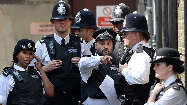 Polizeieinsatz in London (Bild: EPA)