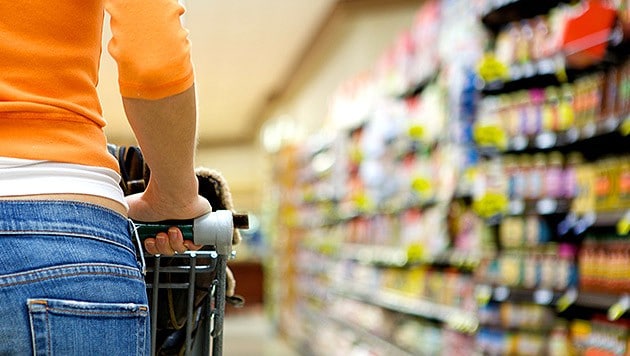 Während die großen Supermarkt-Ketten von der Krise profitiert haben, sind kleine Nahversorger in touristischen Gebieten am finanziellen Limit. (Bild: thinkstockphotos.de)