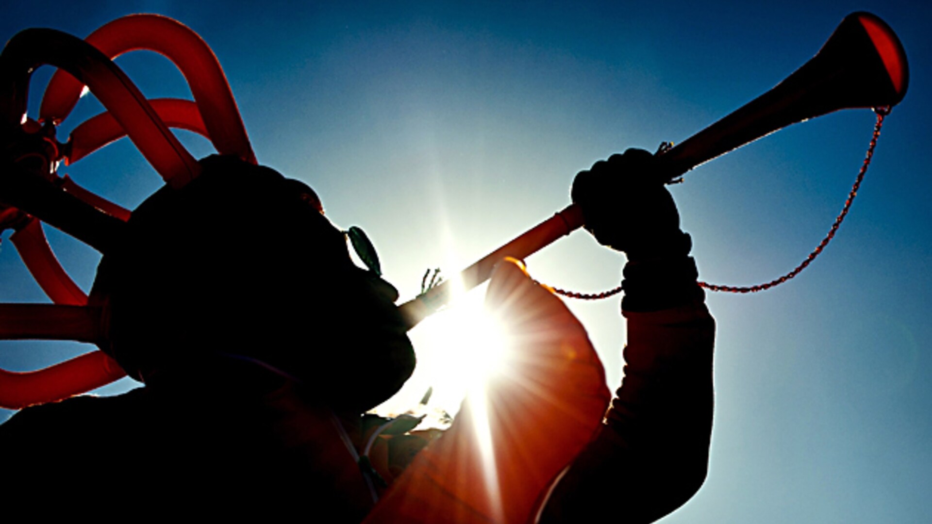 Legendäre Tröte - Vuvuzela droht in Südafrikas Stadien das Aus
