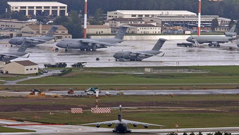 Die US- und NATO-Luftwaffenbasis Ramstein in Deutschland (Bild: EPA (Archivbild))