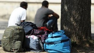 Die Familienzusammenführung von Schutzberechtigten ist aktuell ausgesetzt. 