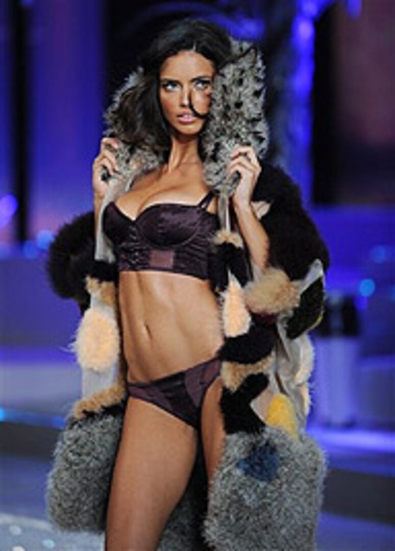 Der Brutale Diat Plan Von Engel Model Adriana Lima Krone At