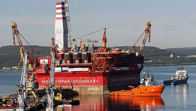 Eine russische Ölplattform (Bild: EPA)