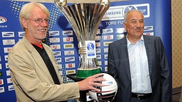 Edmund Stöhr (links, im Bild mit dem verstorbenen Paul Gludovatz), holte mit seinem damaligen ...