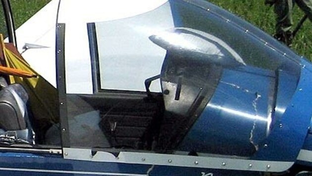 Der Notruf wurde von einem Sportflugzeug abgesetzt (Symbolbild) (Bild: APA/Feuerwehr Gschwandt)
