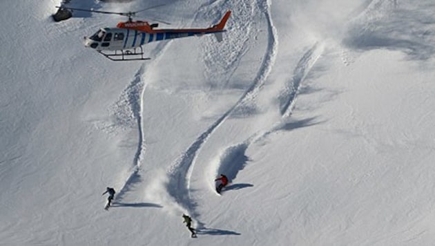 Heliskiing ist am Arlberg weiterhin erlaubt - trotz Klimakrise. (Bild: Wucher Helicopter/Peter Mathis)